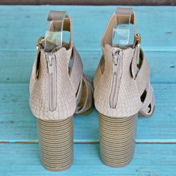 Qupid Heeled Sandals Tan Brown Strappy Snake Print - Picture 4 of 8